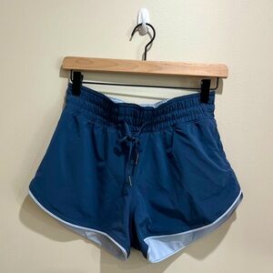 Lululemon Choose a Side Mid-rise 3” Short Size 4